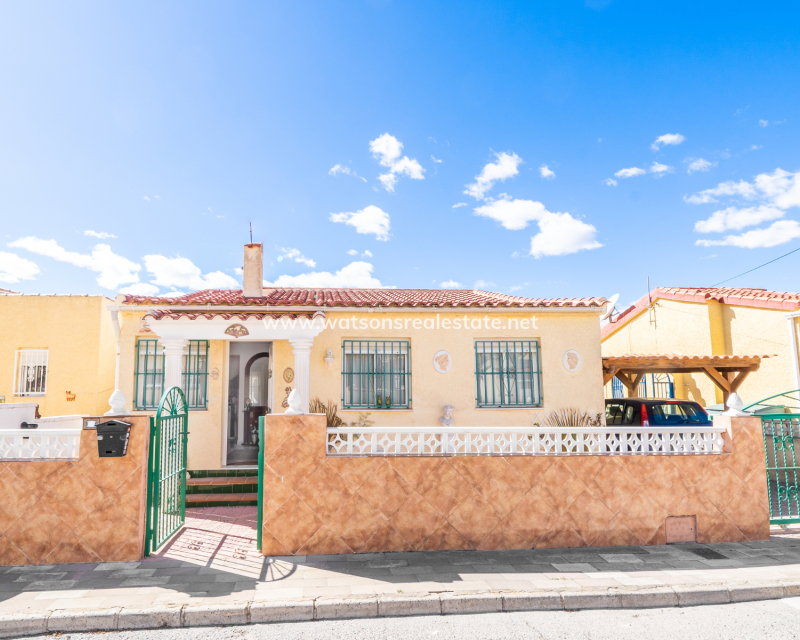 Resale - Fristaende Villa - Urb. La Marina