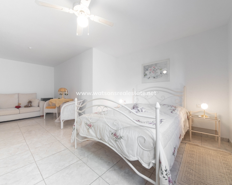 Resale - Fristaende Villa - Urb. La Marina