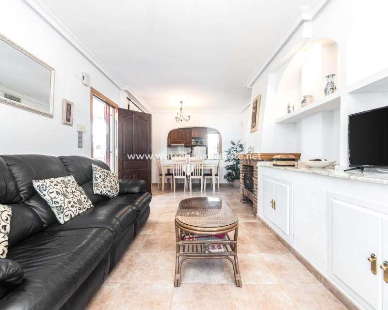 Resale - Fristaende Villa - Urb. La Marina