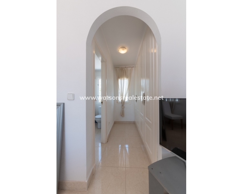 Resale - Fristaende Villa - Urb. La Marina