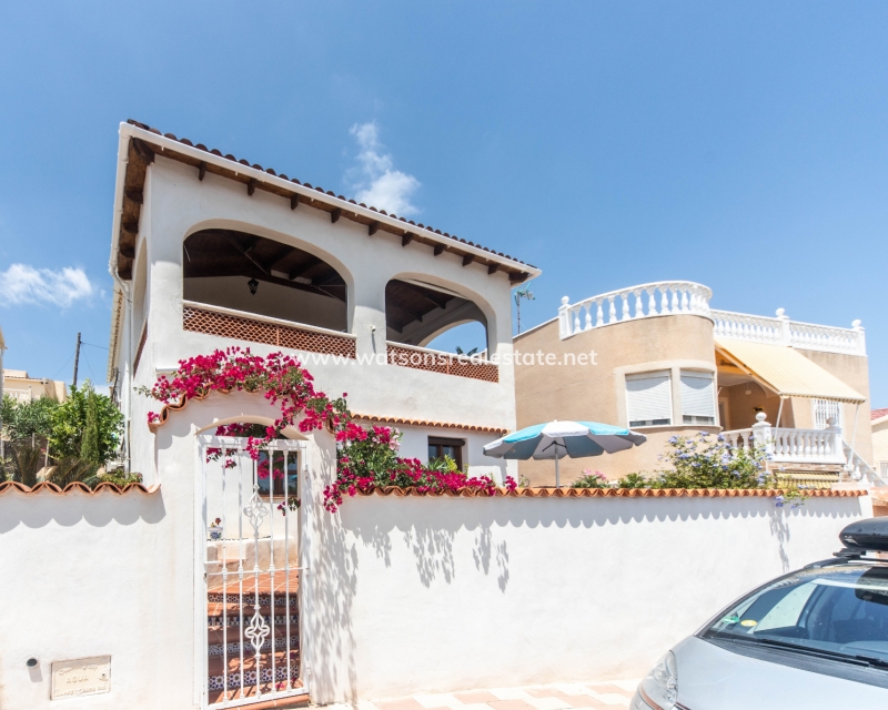 Resale - Fristaende Villa - Urb. La Marina