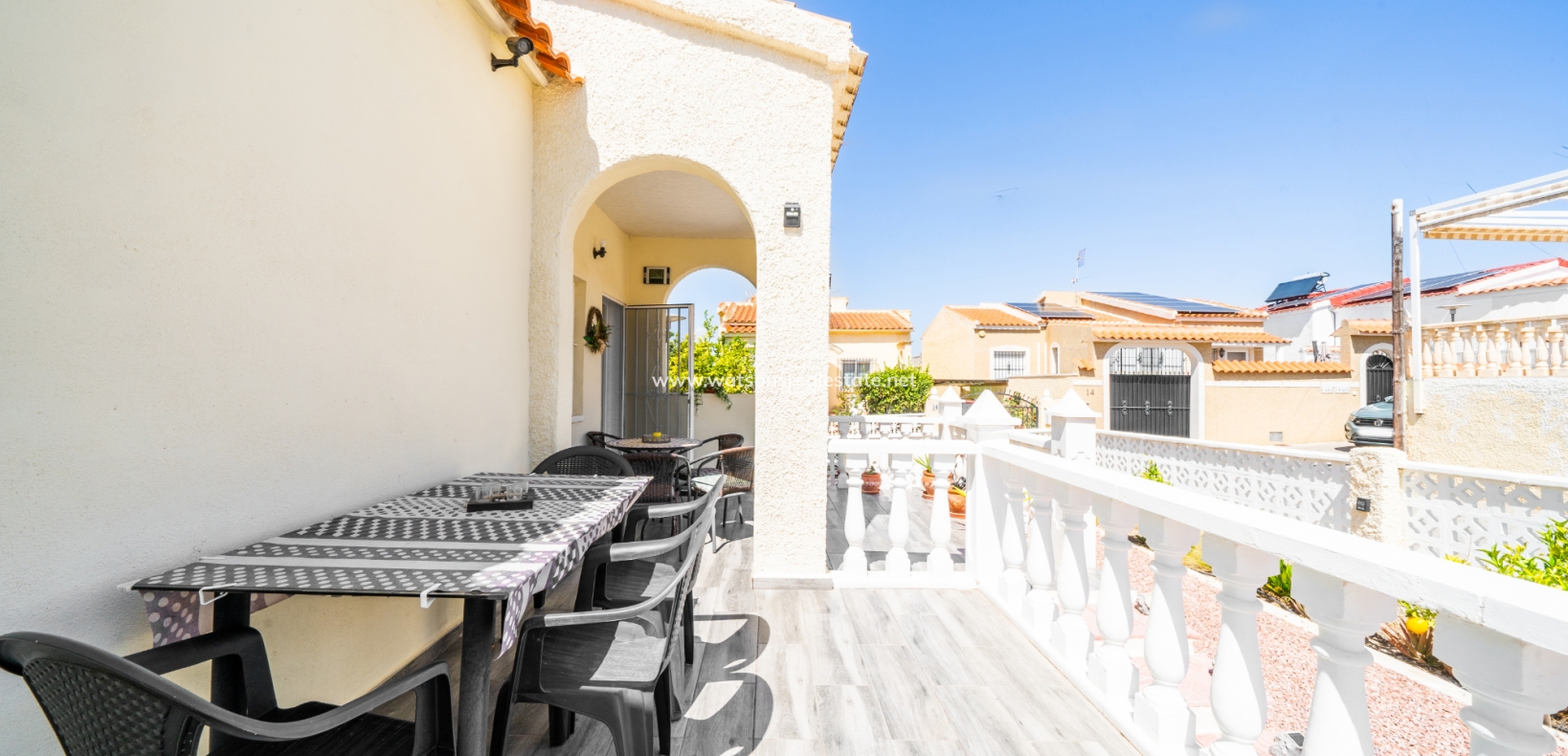 Resale - Fristaende Villa - Urb. La Marina