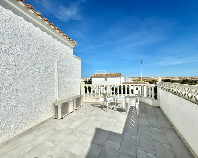 Resale - Fristaende Villa - Urb. La Marina