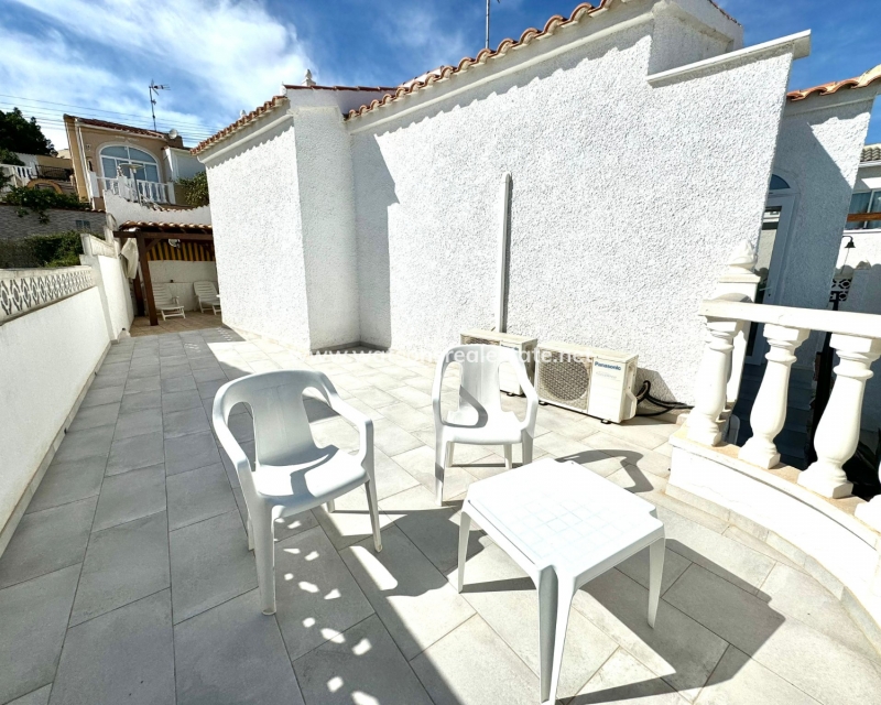 Resale - Fristaende Villa - Urb. La Marina