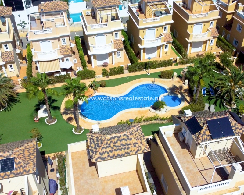 Resale - Fristaende Villa - Urb. La Marina