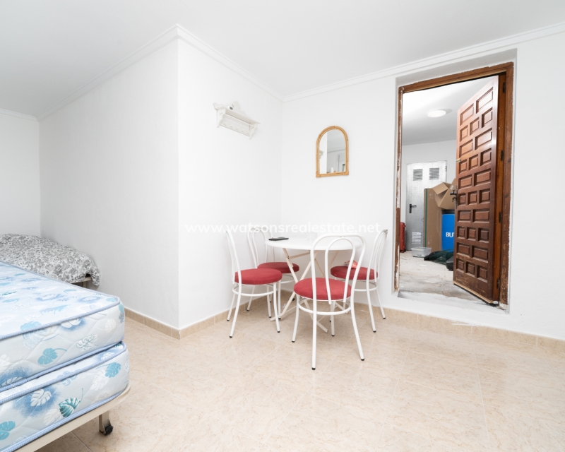 Resale - Fristaende Villa - Urb. La Marina