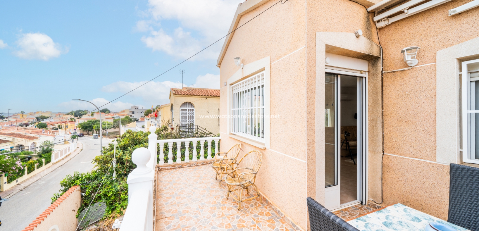 Resale - Fristaende Villa - Urb. La Marina