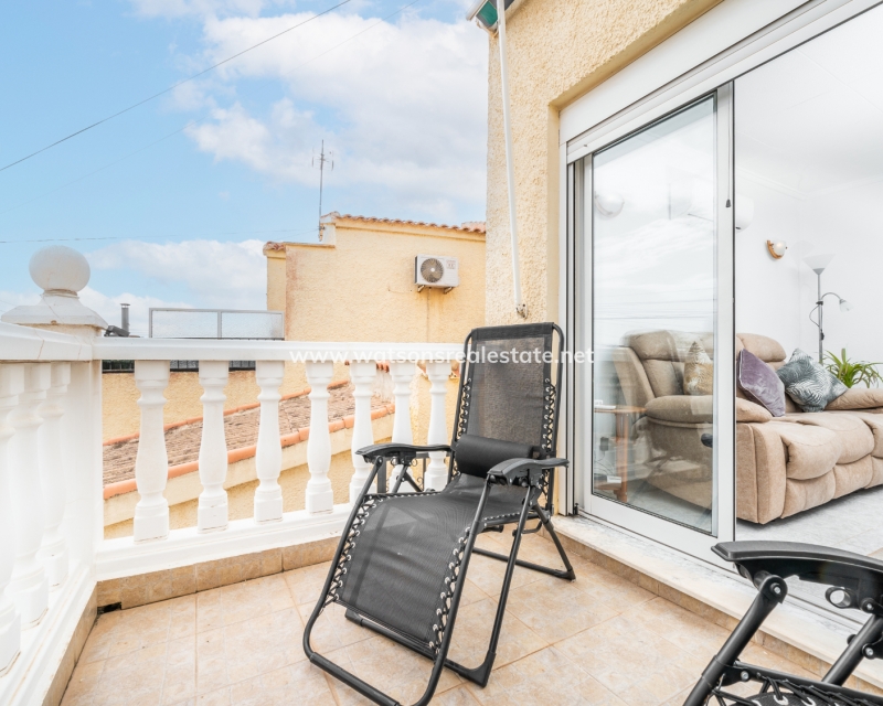 Resale - Fristaende Villa - Urb. La Marina