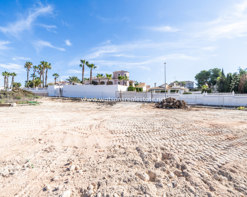 Resale - Grundstück - Urb. La Marina