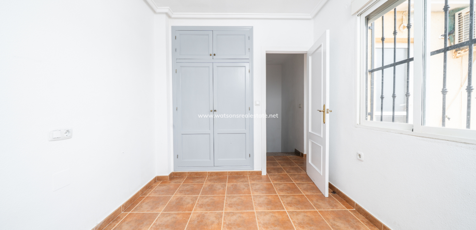 Resale - Halb Freistehend - Urb. La Marina