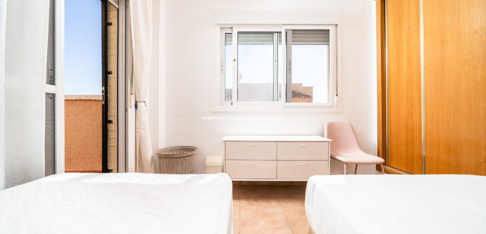 Resale - Halb Freistehend - Urb. La Marina