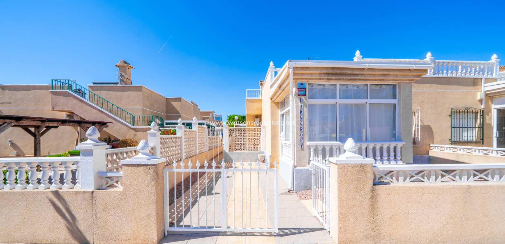 Resale - Halb Freistehend - Urb. La Marina