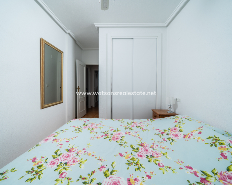 Resale - Halb Freistehend - Urb. La Marina