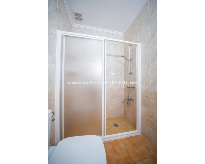 Resale - Halb Freistehend - Urb. La Marina