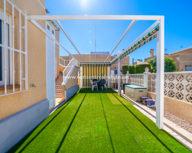 Resale - Halb Freistehend - Urb. La Marina