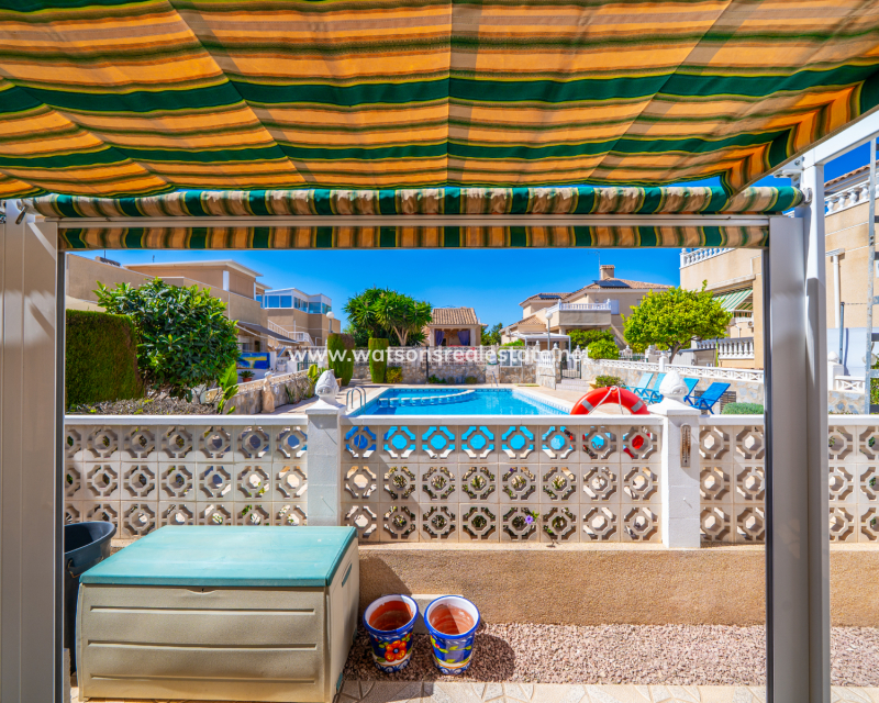 Resale - Halb Freistehend - Urb. La Marina