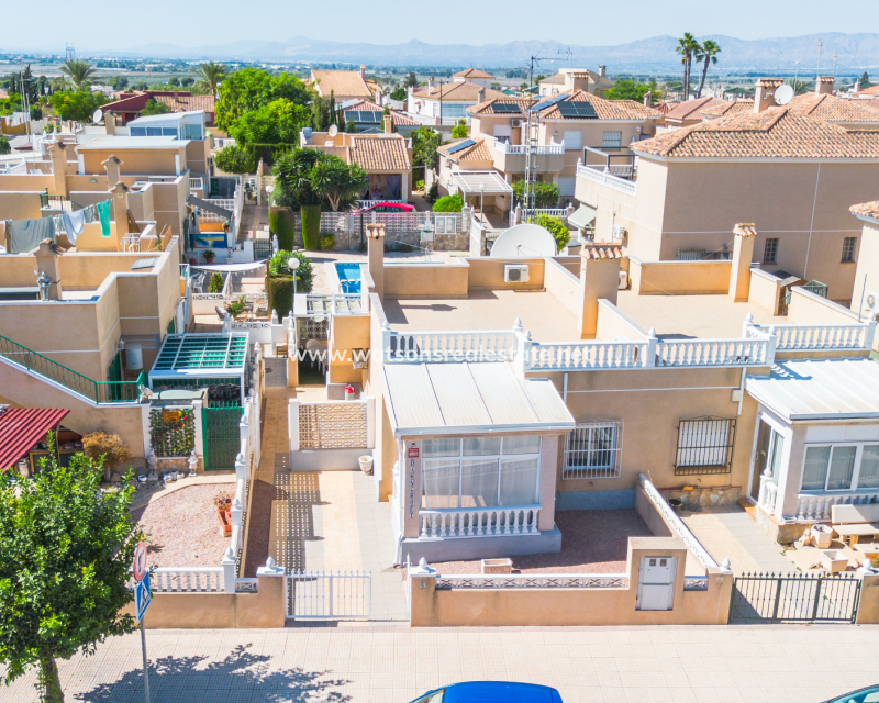 Resale - Halb Freistehend - Urb. La Marina