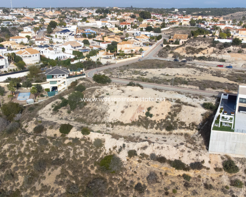 Resale - Land - Urb. La Marina