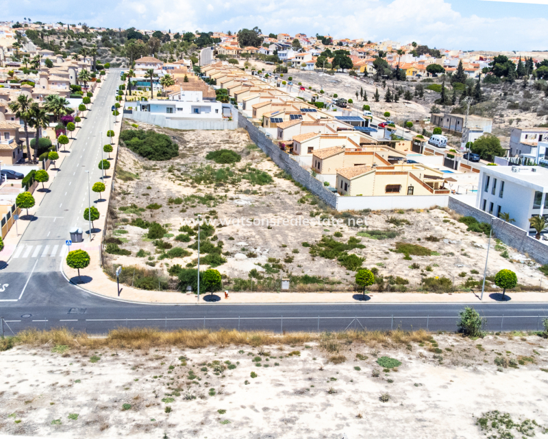Resale - Land - Urb. La Marina