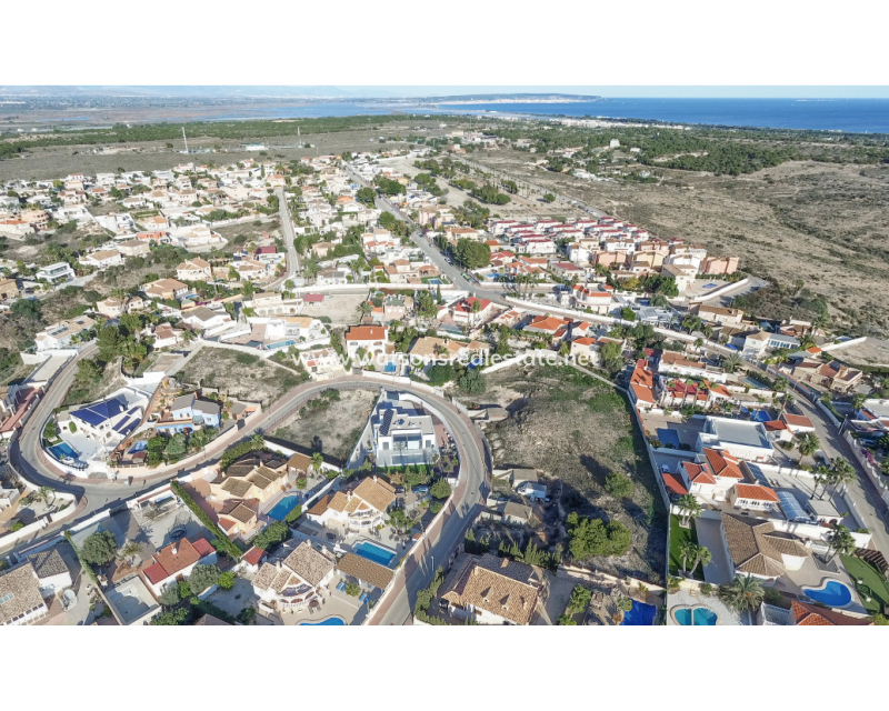 Resale - Marke - Urb. La Marina