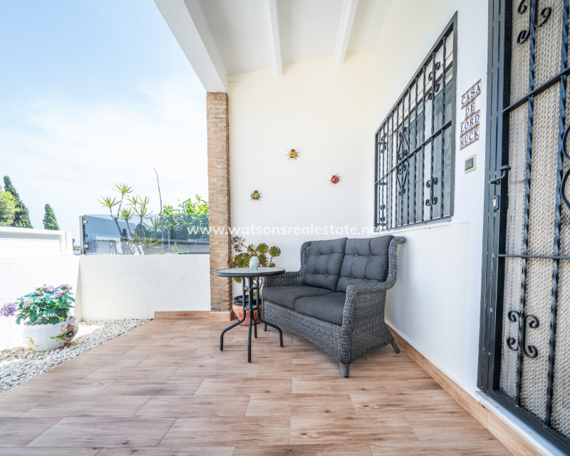 Resale - Parhus - Daya Nueva