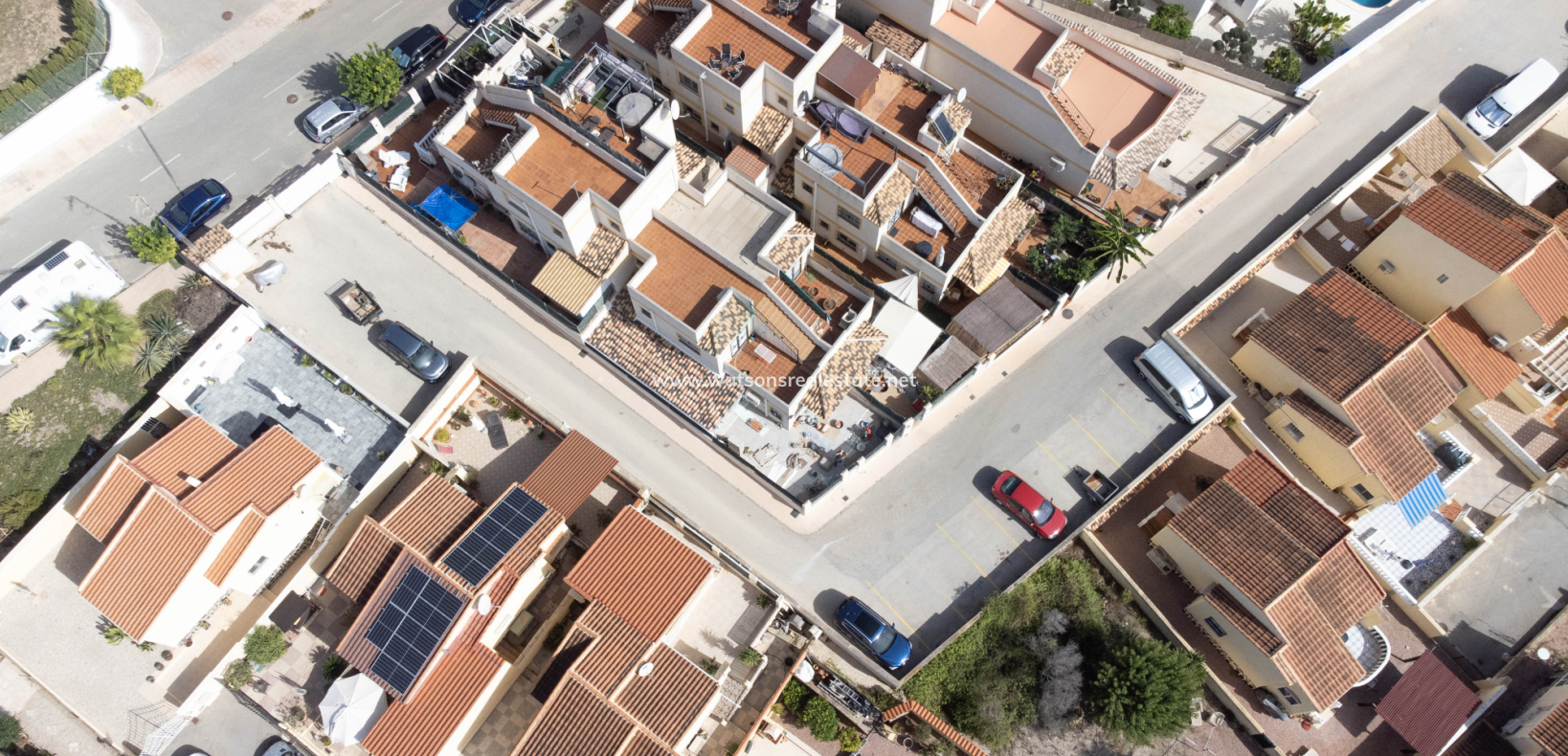 Resale - Parhus - Urb. La Marina