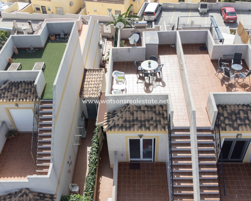 Resale - Parhus - Urb. La Marina