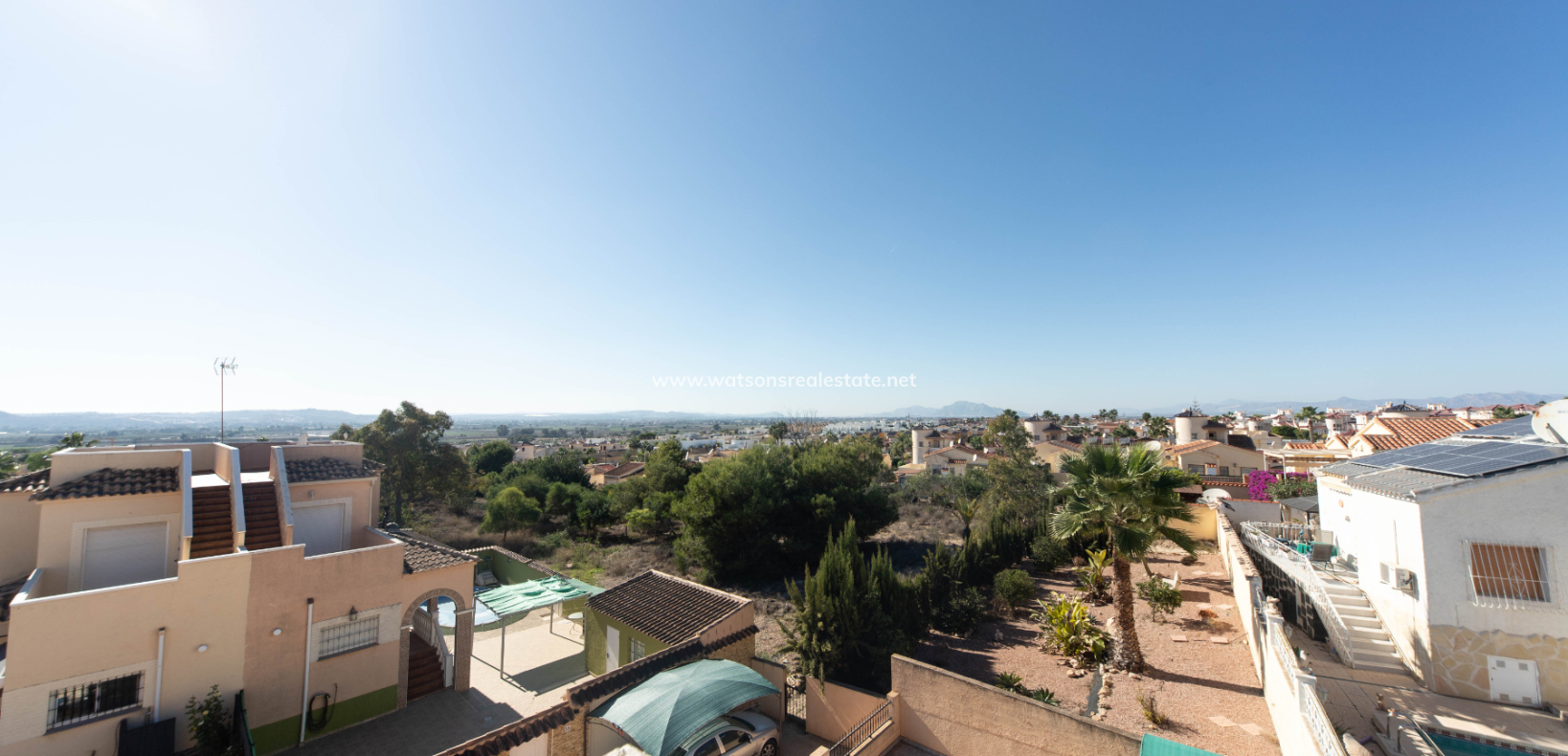Resale - Parhus - Urb. La Marina