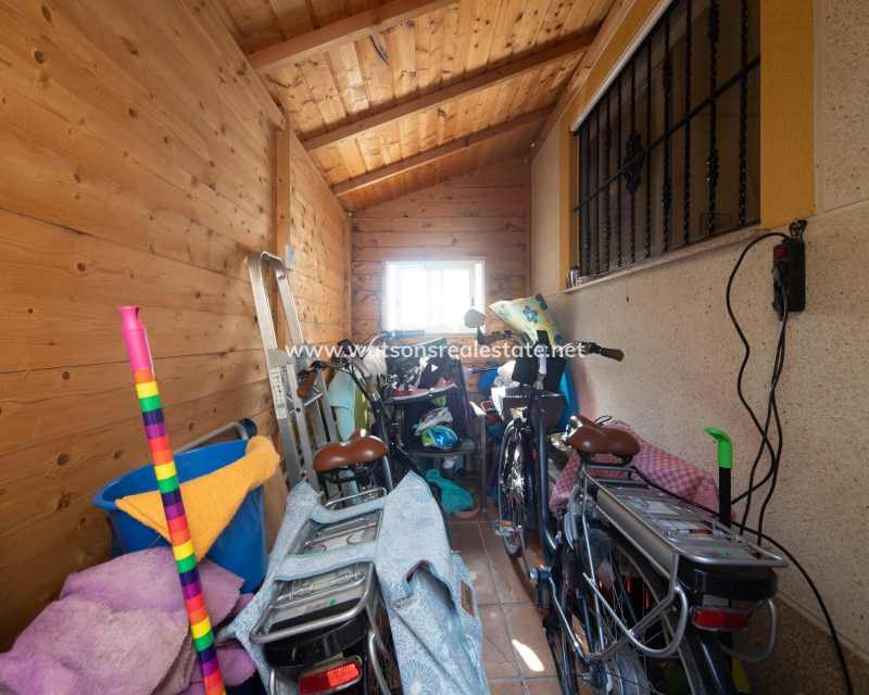Resale - Parhus - Urb. La Marina