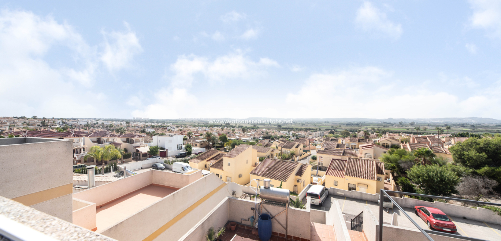 Resale - Parhus - Urb. La Marina