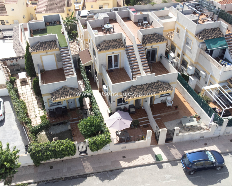 Resale - Parhus - Urb. La Marina