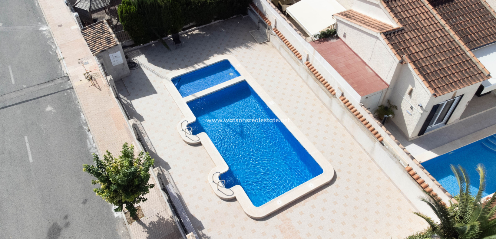 Resale - Parhus - Urb. La Marina
