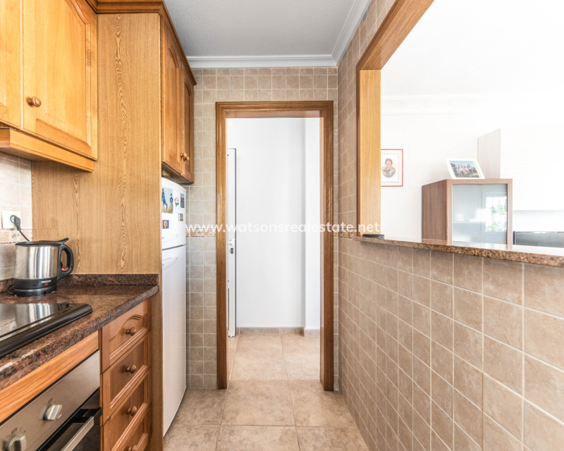 Resale - Parhus - Urb. La Marina