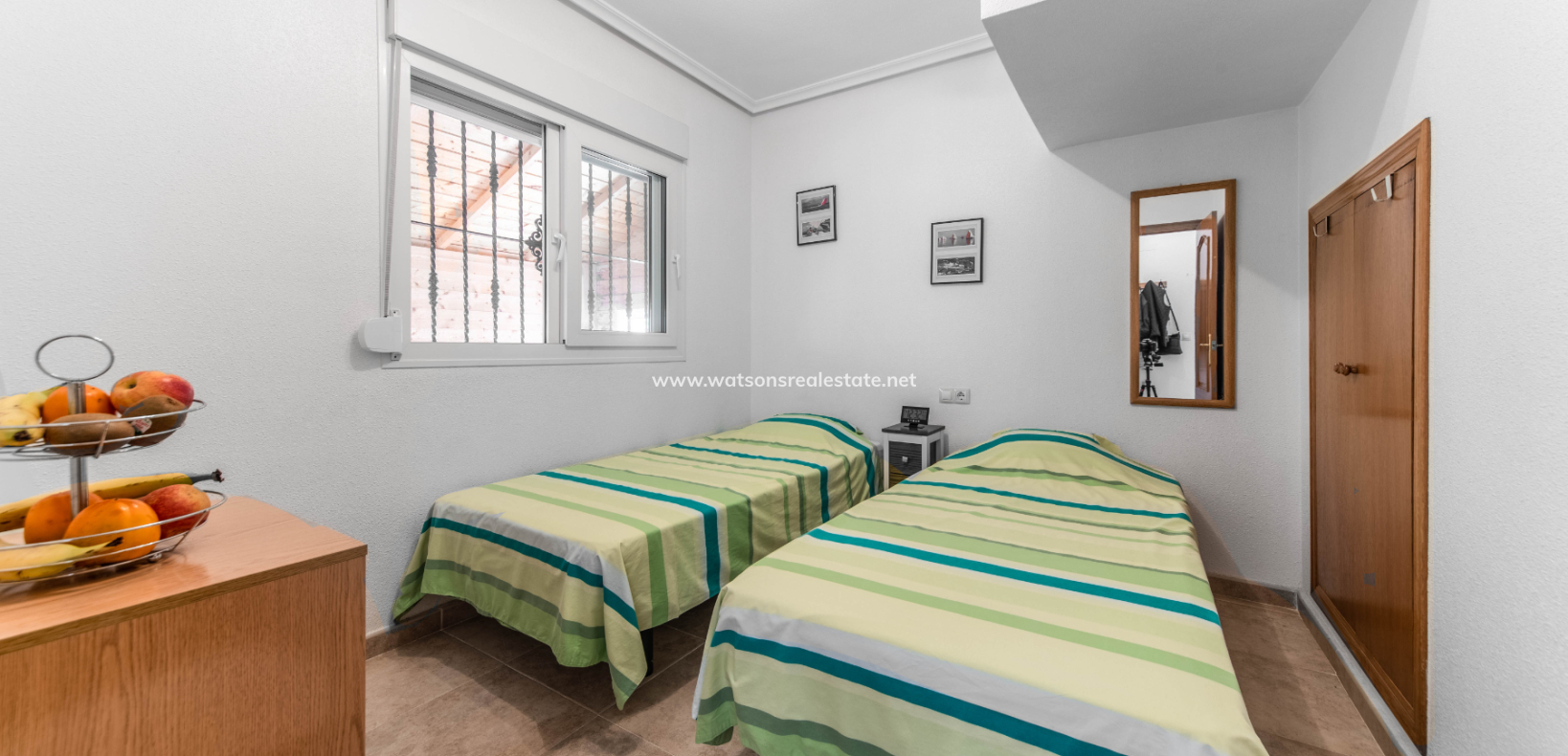 Resale - Parhus - Urb. La Marina