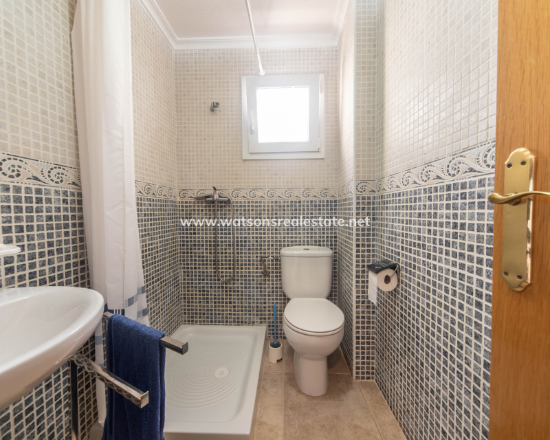 Resale - Parhus - Urb. La Marina