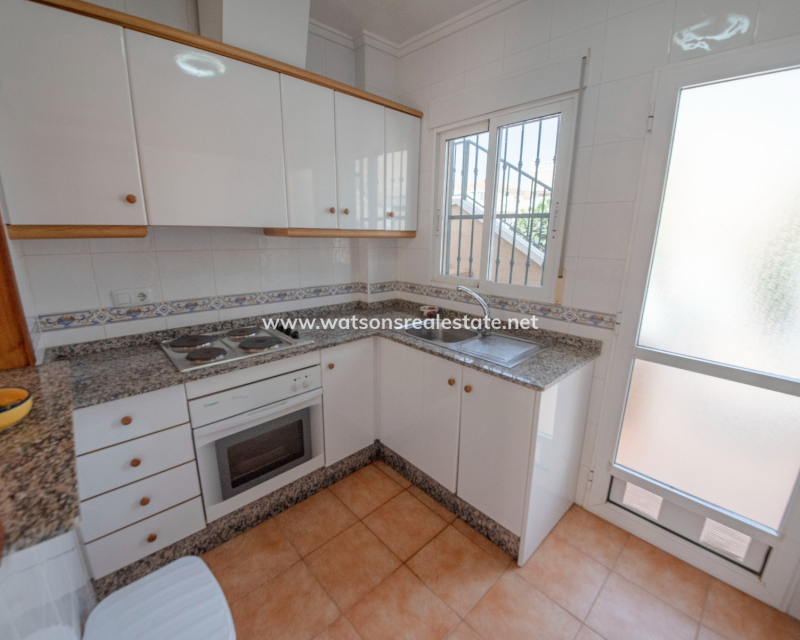 Resale - Parhus - Urb. La Marina