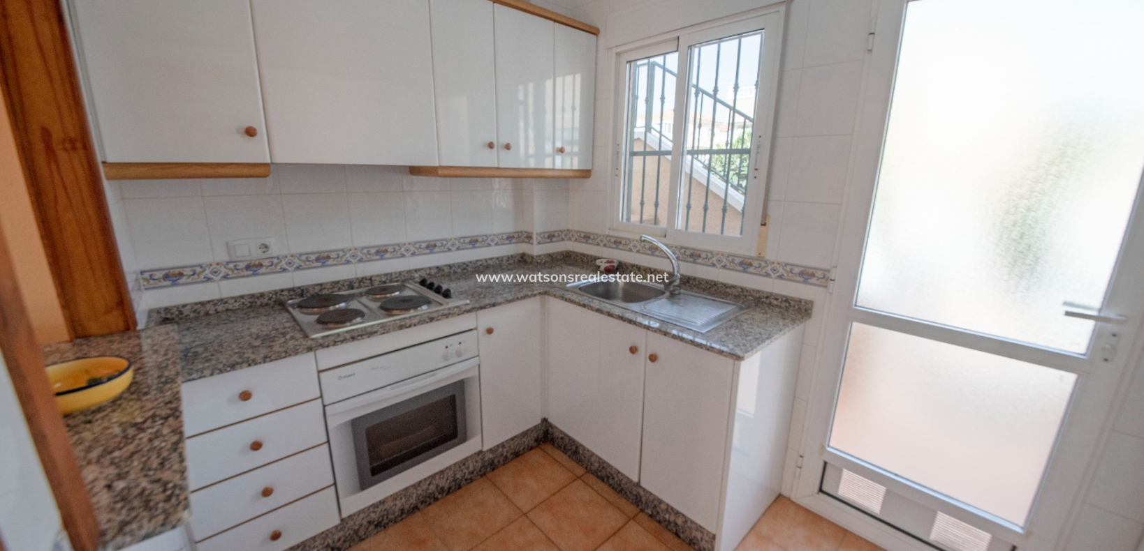 Resale - Parhus - Urb. La Marina