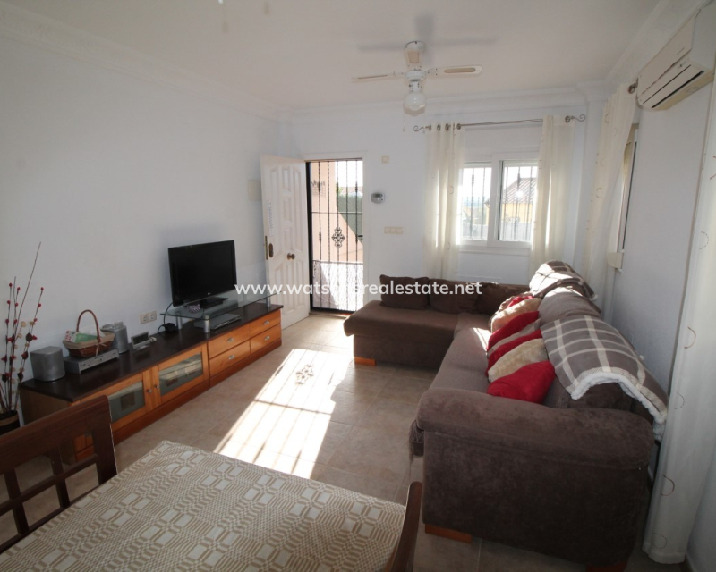 Resale - Parhus - Urb. La Marina