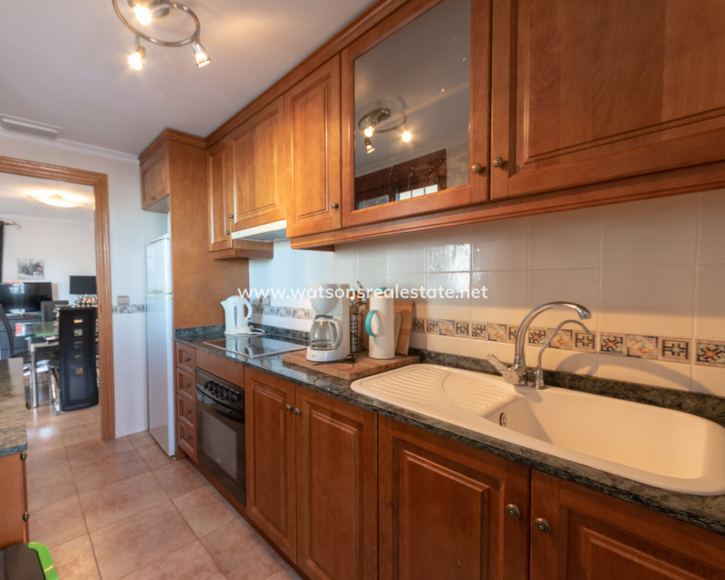 Resale - Parhus - Urb. La Marina