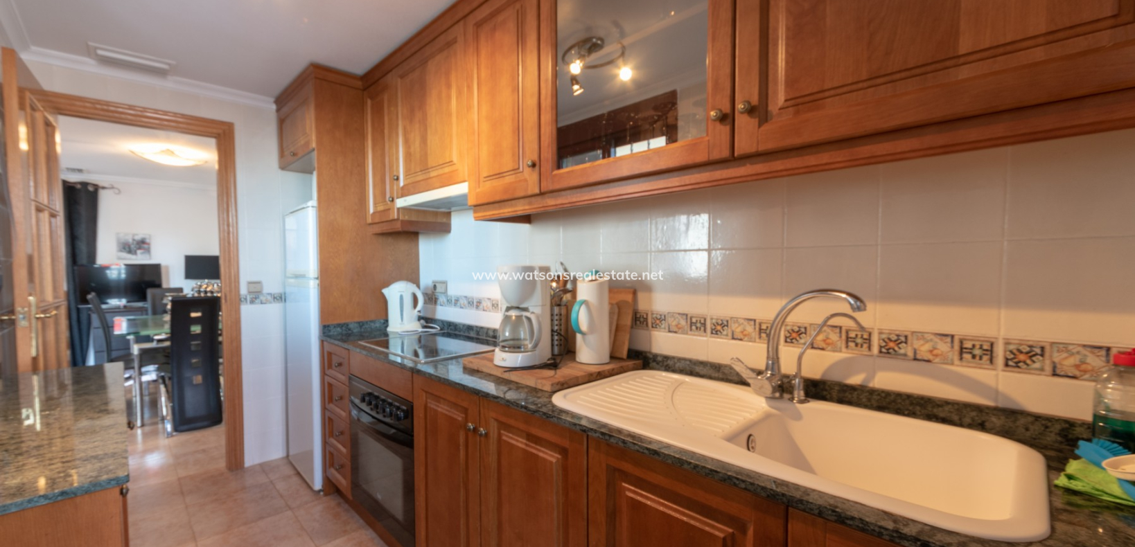 Resale - Parhus - Urb. La Marina