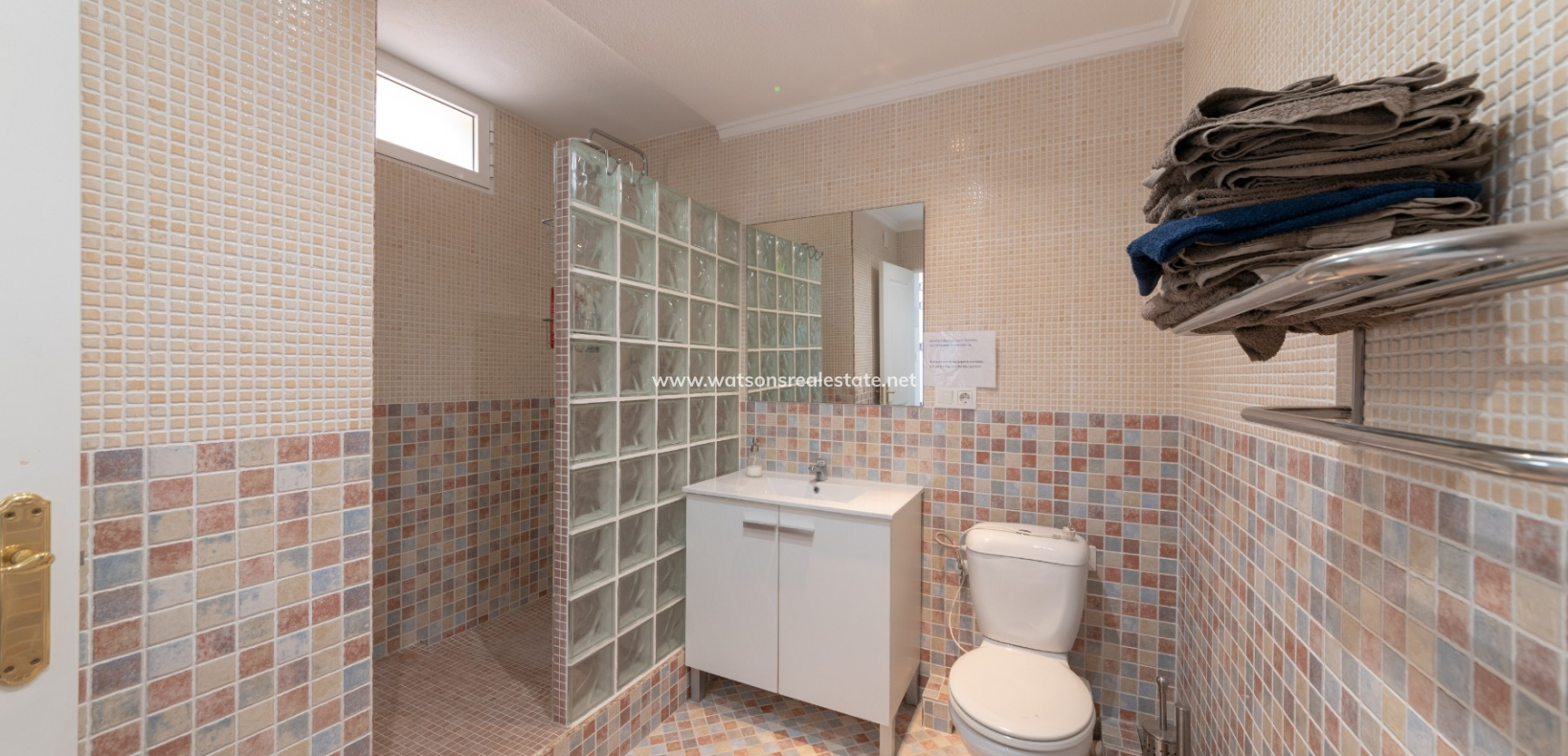 Resale - Parhus - Urb. La Marina