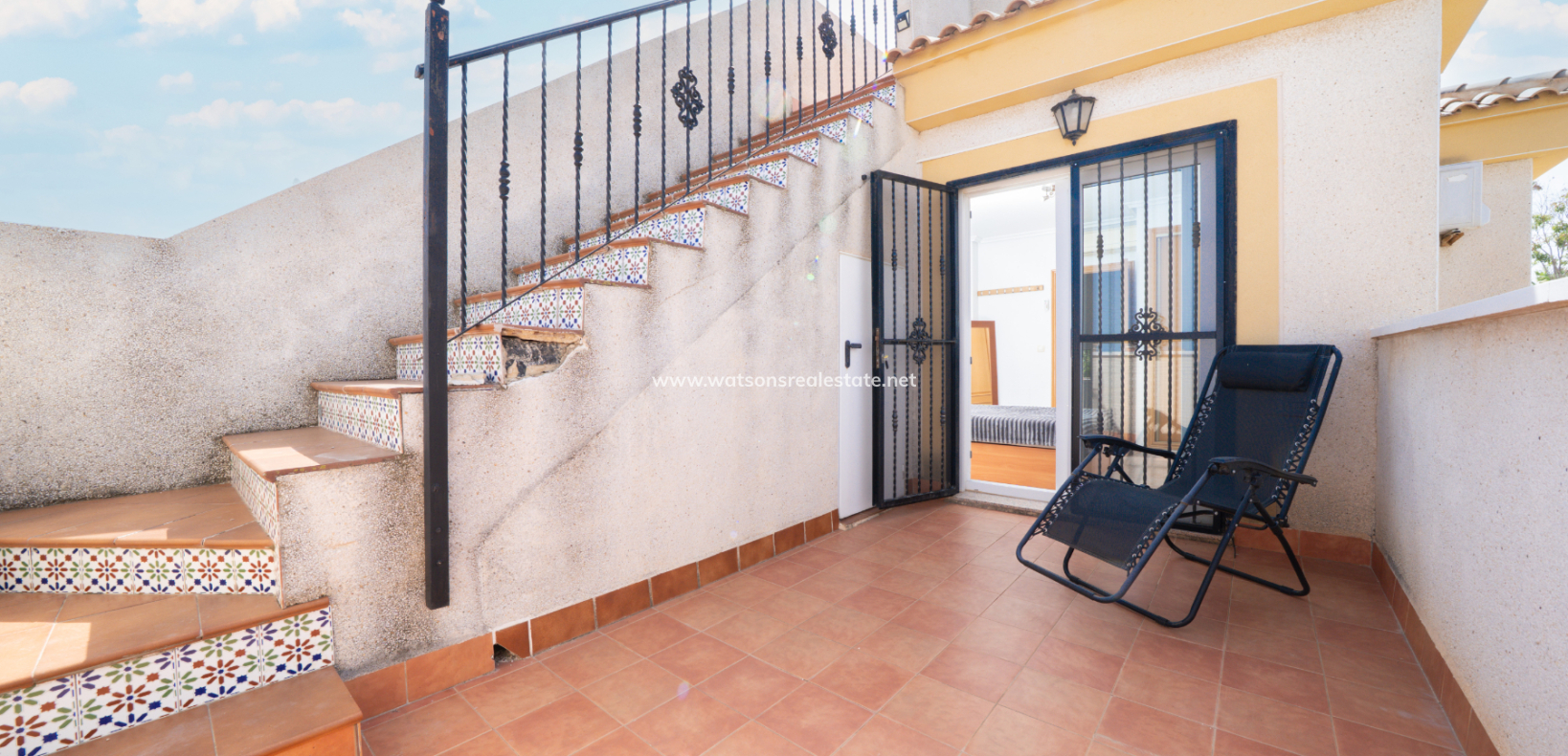 Resale - Parhus - Urb. La Marina