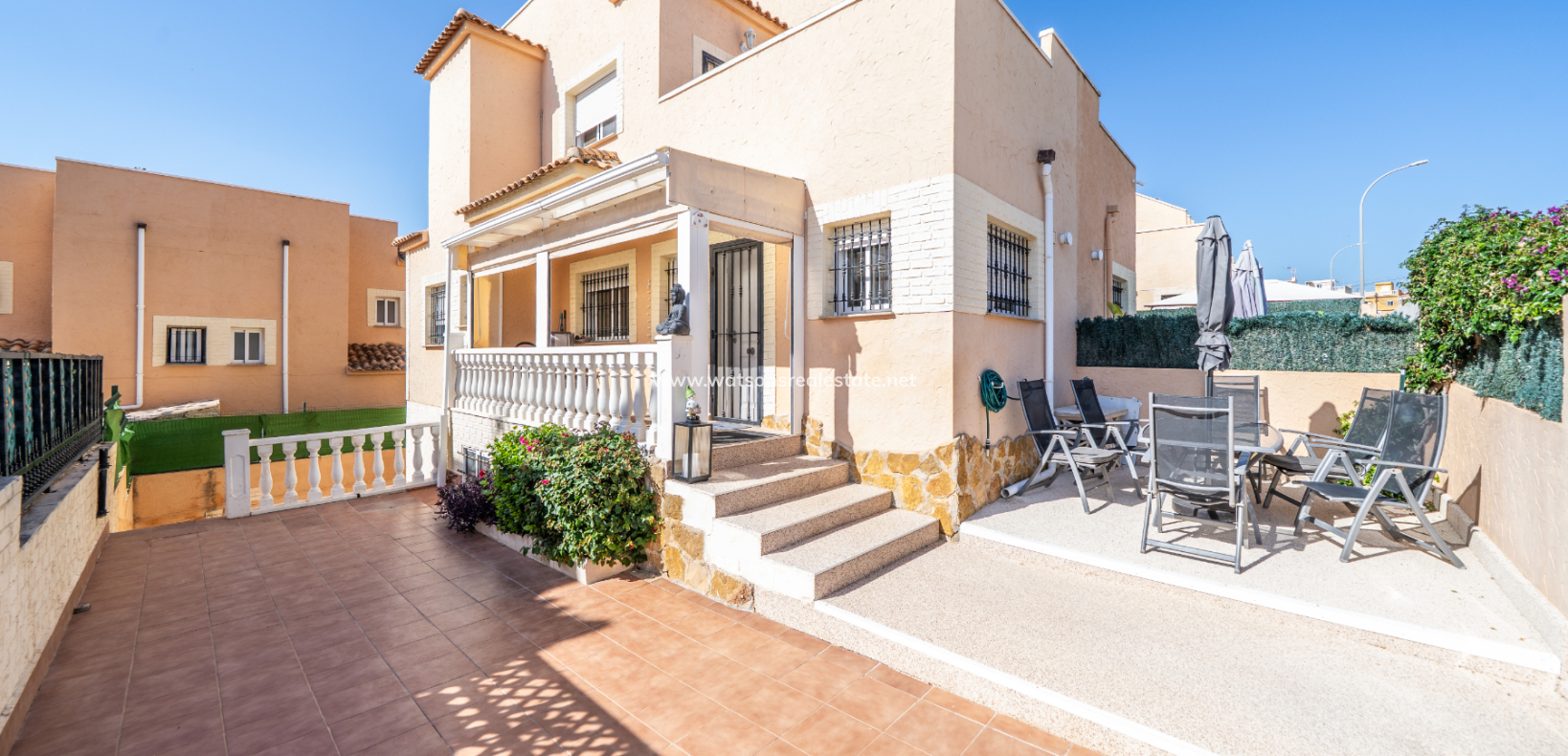 Resale - Parhus - Urb. La Marina