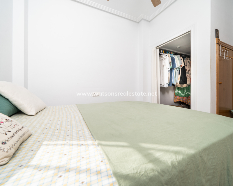 Resale - Parhus - Urb. La Marina