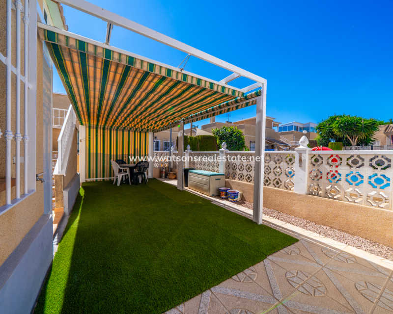 Resale - Parhus - Urb. La Marina
