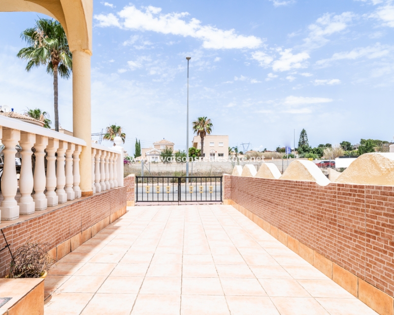 Resale - Quad - Urb. El Oasis - La Marina