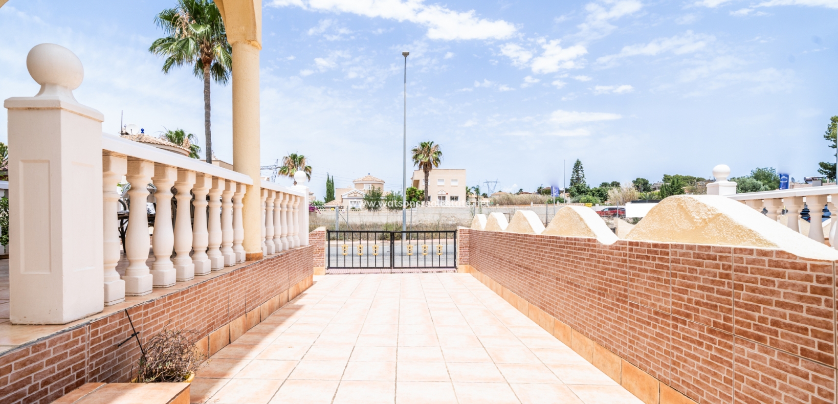 Resale - Quad - Urb. El Oasis - La Marina