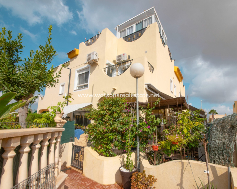 Resale - Quad - Urb. El Oasis - La Marina