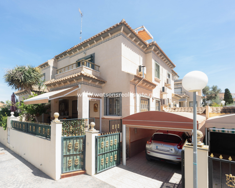 Resale - Quad - Urb. El Oasis - La Marina