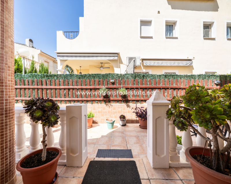 Resale - Quad - Urb. El Oasis - La Marina